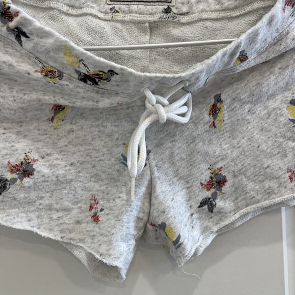 Abercrombie & Fitch Women’s Vintage Y2K Sweater Short Shorts XS Birds Flowers - Picture 4 of 7